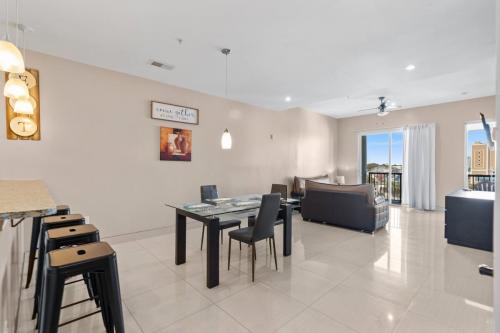 2_bedroom_city_view_ocean_view_06