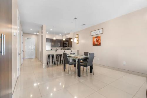 2_bedroom_city_view_ocean_view_07