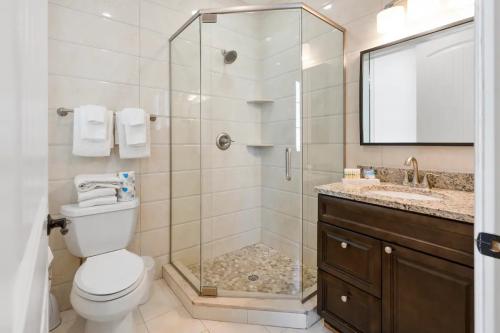 3_bedroom_direct_waterfront_012