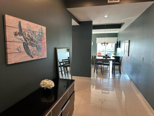 3_bedroom_ocean-city_view-living_area