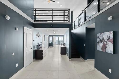 8_bedroom_penthouse_suite-02