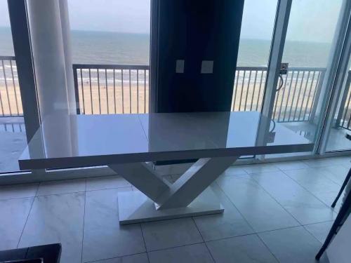 8_bedroom_penthouse_suite-05
