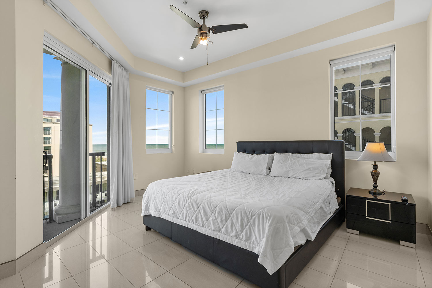 2 Bedroom City View/ Ocean View